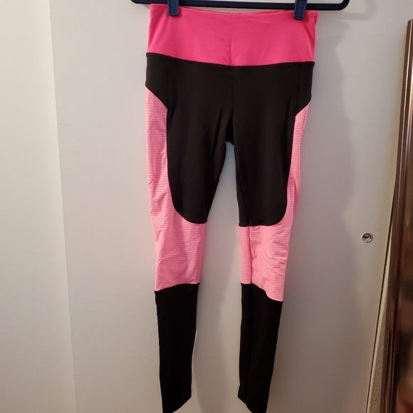Victoria's Secret VSX Sport | Black/Pink Knockout Legging - Picture 1 of 8